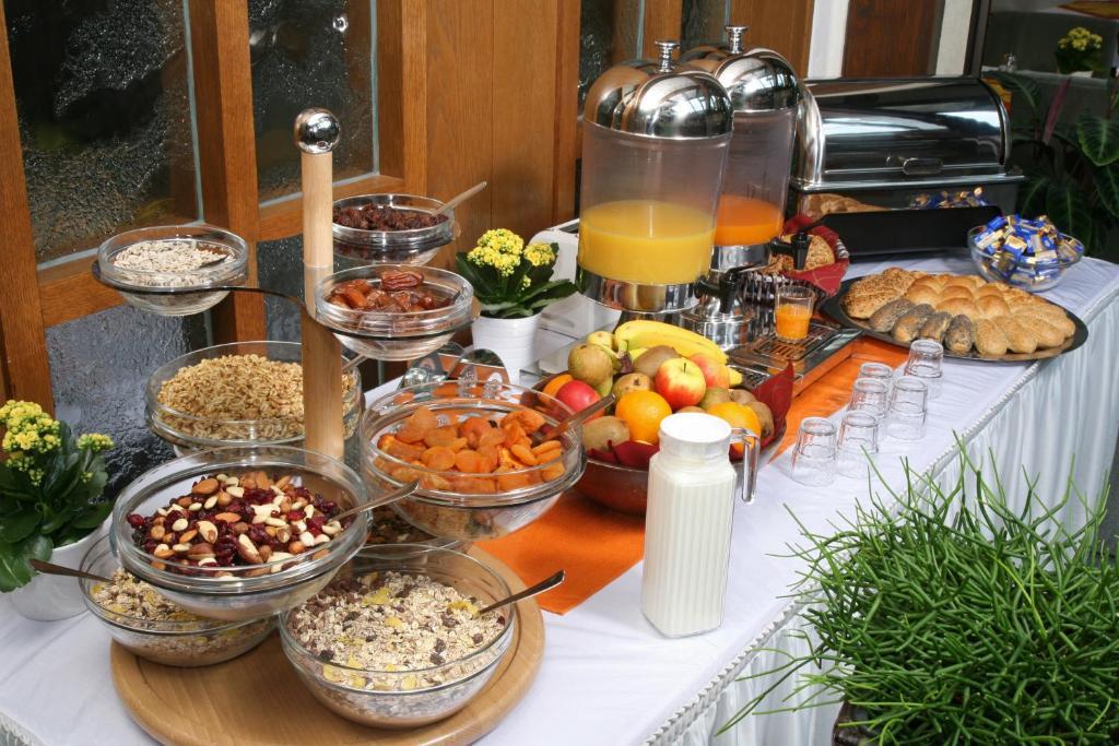 Hotel Haus Moenter-meyer 3*